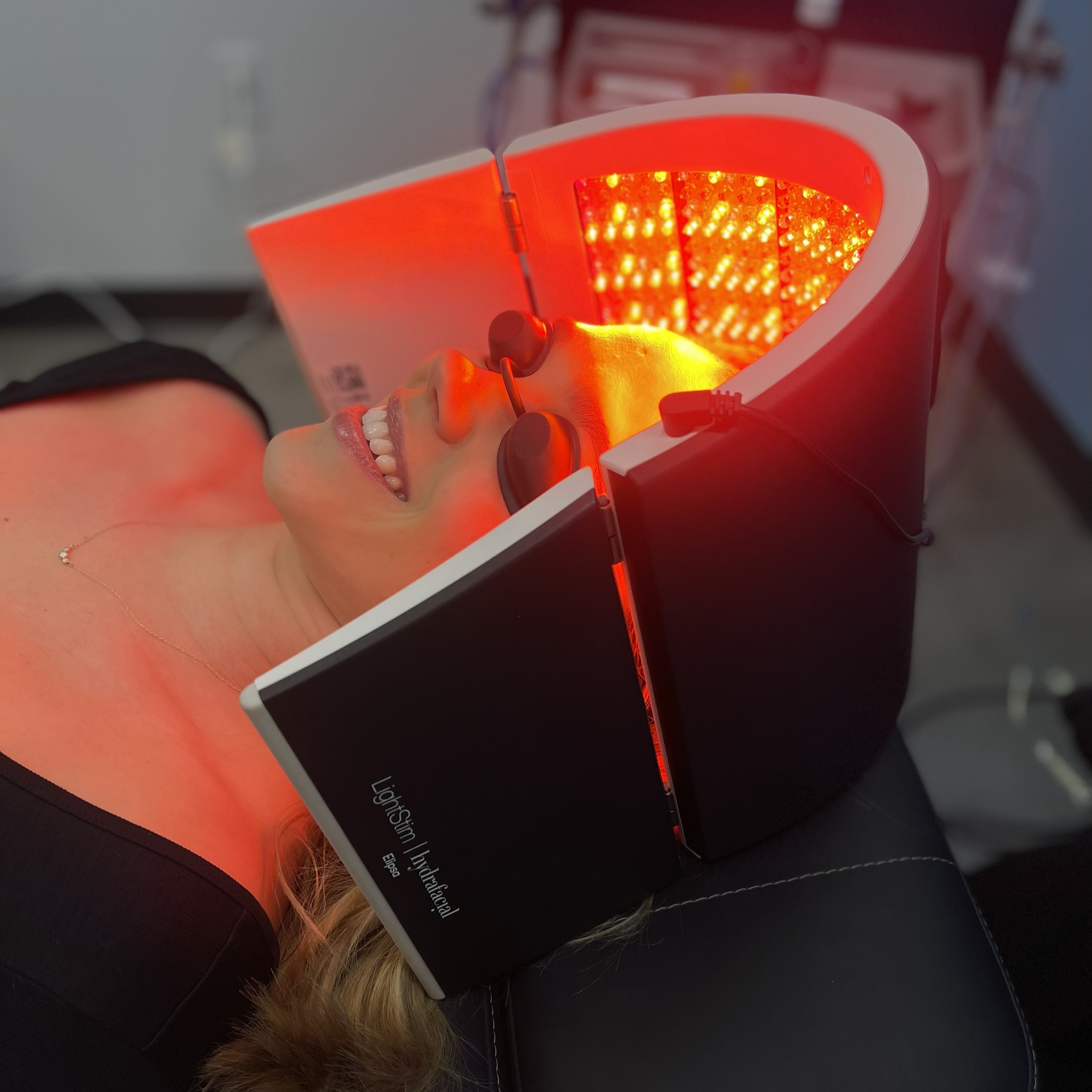 LED Hydrafacial Treatment